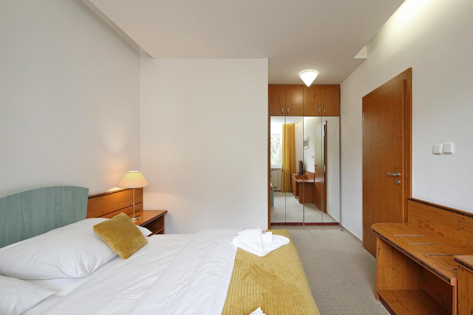 Interhotel Montana Hotel 3*