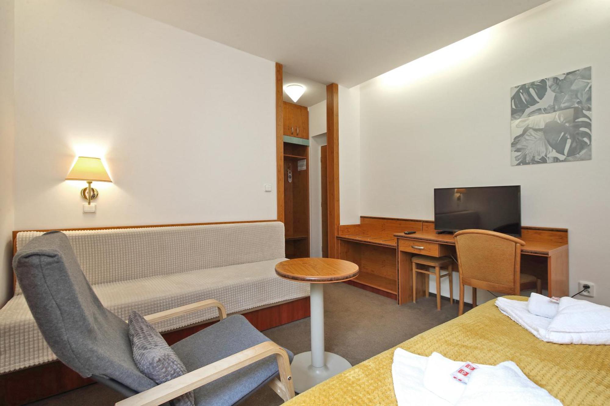 Interhotel Montana Hotel 3*